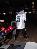 2009-GlowBowling-00025.jpg