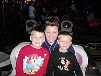 2009-GlowBowling-00029.jpg