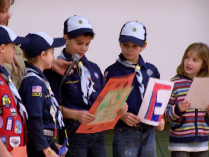2009-MarchPackMeeting-005.jpg
