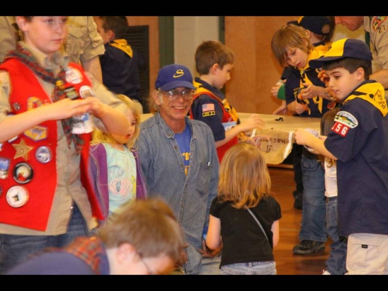2010-03-MarchPackMtg-005.jpg