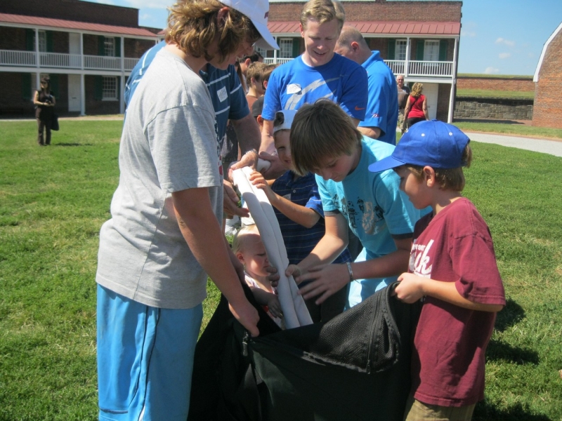 2010-09-06-ScoutsFtMcHenry-025.jpg