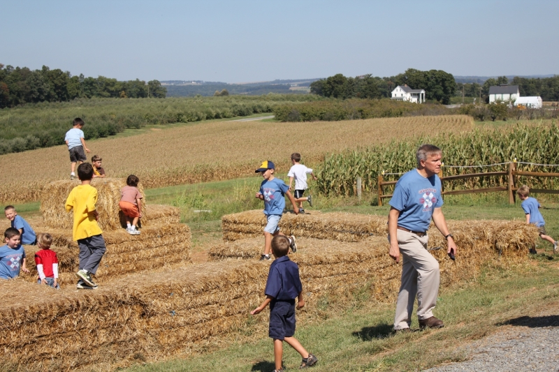2010-09-25-ScoutsMapleLawnFarms-002.jpg