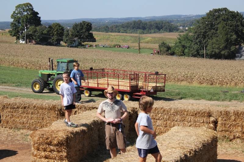 2010-09-25-ScoutsMapleLawnFarms-011.jpg