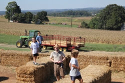 2010-09-25-ScoutsMapleLawnFarms-011.jpg