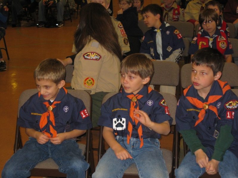 2011-03-00-MarchPackMtg-004.jpg