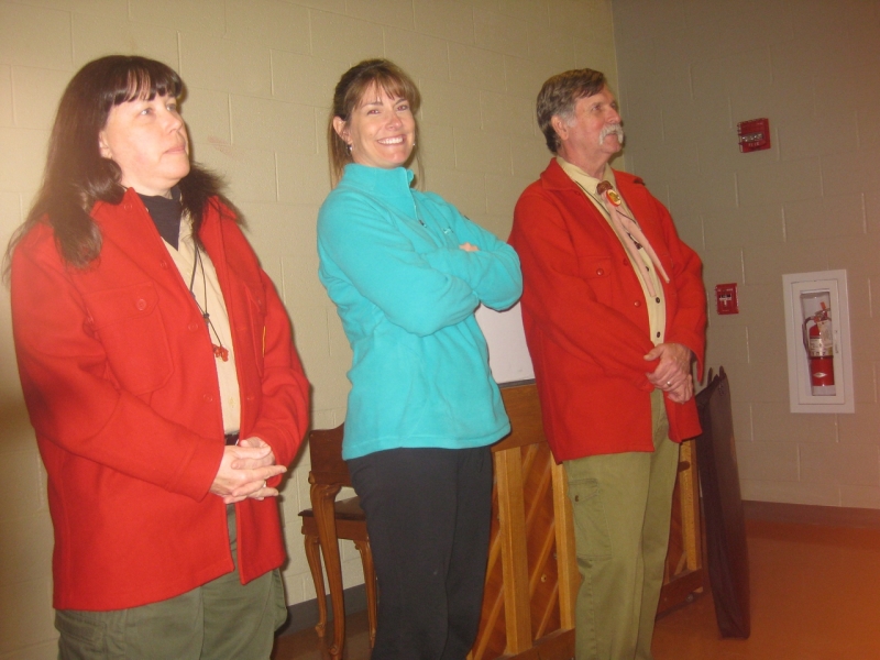 2011-03-00-MarchPackMtg-010.jpg