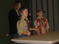 2011-04-00-AprilPackMtg-001.jpg