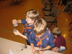 2011-04-00-AprilPackMtg-008.jpg