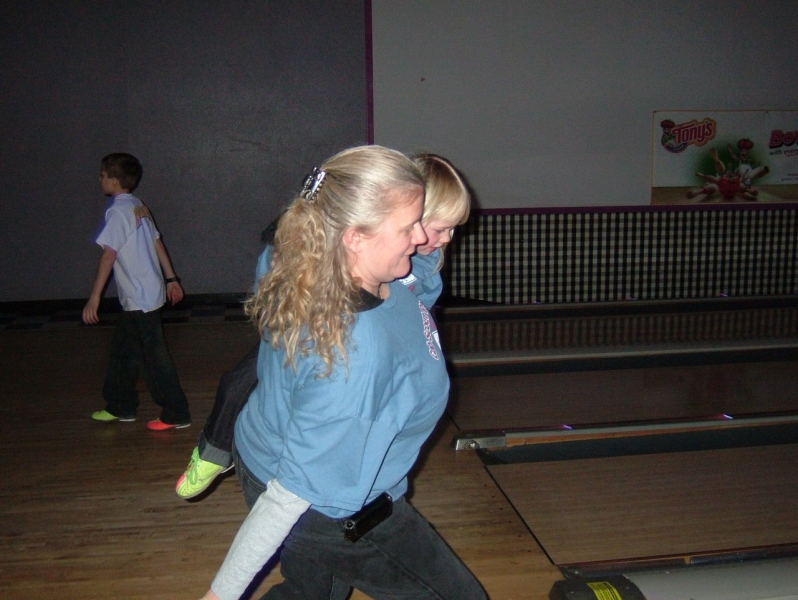 2011-04-00-Bowling-009.jpg