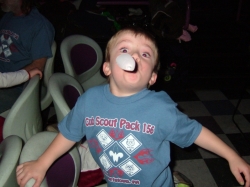 2011-04-00-Bowling-011.jpg