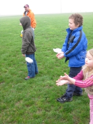 2011-05-00-EasterEggToss-003.jpg